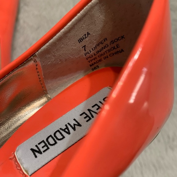 Steve Madden Ibiza Flat Retail:$55.00 - Picture 7 of 8